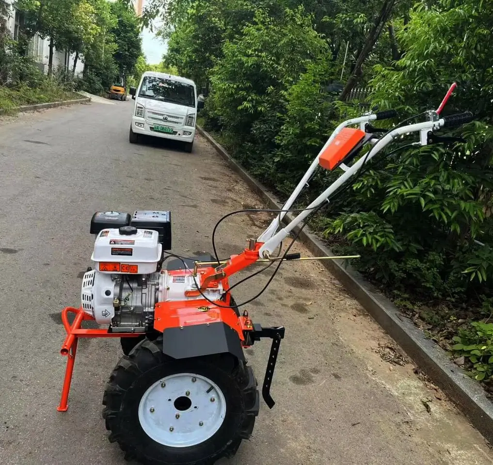 Культиватор PROFI MOTORS 190P (3+1, Колёса 7,5-12, без диф-в, фары с бардачком)